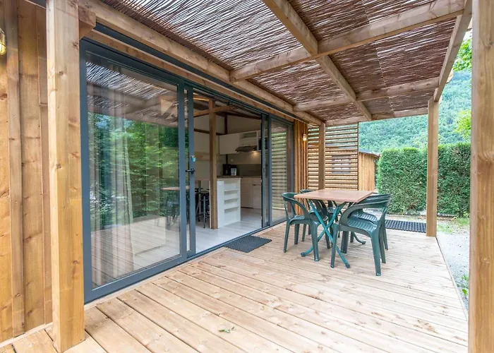 Les Lodges Chalets by Le Marintan
